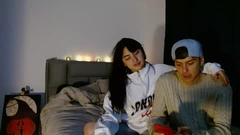 Snapshot of damian_n_maya chatting on 10/21/25, 01:06 Damian   Maya online show from 10/21/25, 01:06