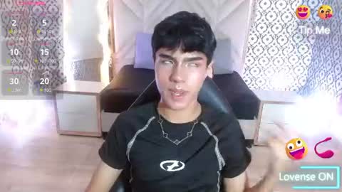 damian_tay1 online show from 06/21/26, 11:46