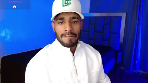 Snapshot of damiano_walker chatting on 05/07/26, 05:02 damiano_walker online show from 05/07/26, 05:02