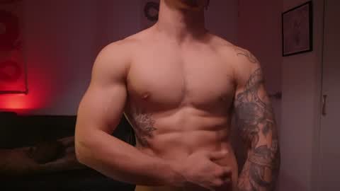 Snapshot of damianow chatting on 12/24/24, 01:06 insta damn8 -------- online show from 12/24/24, 01:06