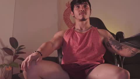 Snapshot of damianow chatting on 03/04/25, 11:43 insta damn8 -------- online show from 03/04/25, 11:43