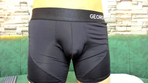 LIAM online show from 10/11/25, 06:28