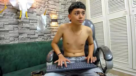 LIAM online show from 10/13/25, 07:03