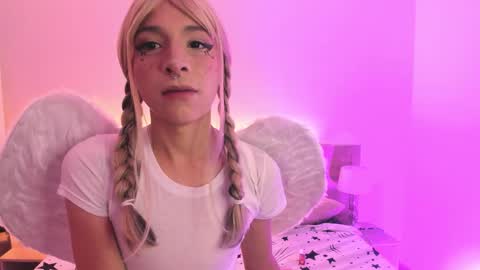 Snapshot of damiian20_ chatting on 11/02/25, 01:57 Damian online show from 11/02/25, 01:57