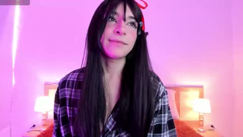 Snapshot of damiian20_ chatting on 11/12/25, 01:11 Damian online show from 11/12/25, 01:11