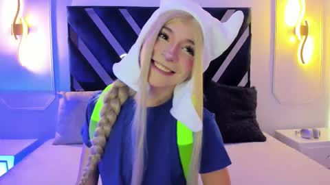 Snapshot of damiian20_ chatting on 11/16/25, 01:17 Damian online show from 11/16/25, 01:17