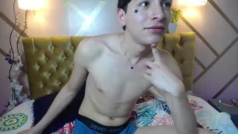 Damiian21  online show from 02/11/25, 03:51