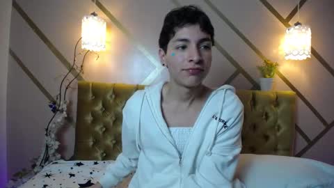 Damiian21  online show from 02/13/25, 02:42