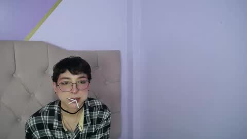Damiian21  online show from 02/21/25, 03:43