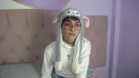 Damiian21  online show from 03/06/25, 01:57