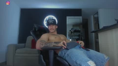 INSTAGRAM  DAMMIANMILLEROFICIAL online show from 04/25/26, 02:14