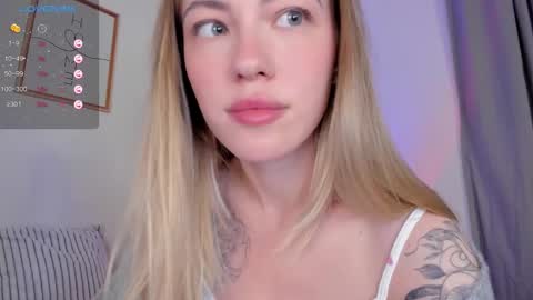 Snapshot of damn_cutie chatting on 11/12/25, 04:51 Tiana online show from 11/12/25, 04:51