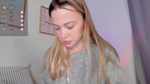 Snapshot of damn_cutie chatting on 11/16/25, 05:18 Tiana online show from 11/16/25, 05:18