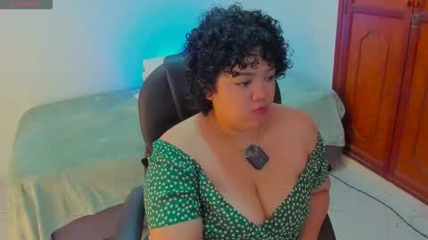 Snapshot of damn_fantasy chatting on 02/01/26, 04:27 Kary-- independent model Schedule 0530am-1000am colombian time online show from 02/01/26, 04:27