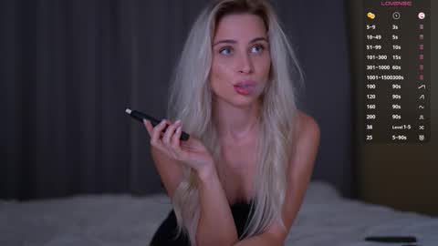 Ashley online show from 09/11/25, 09:04