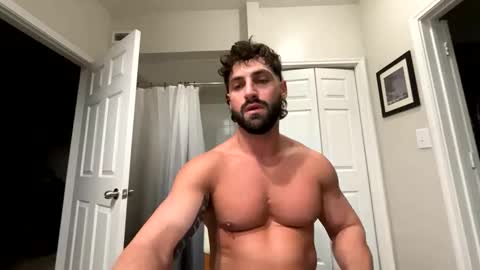 Snapshot of damnimhandsome25 chatting on 02/10/25, 12:30 Clyde online show from 02/10/25, 12:30