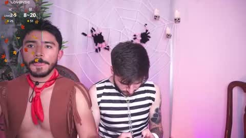 Snapshot of damon_frost chatting on 10/31/25, 09:05 damon_frost online show from 10/31/25, 09:05