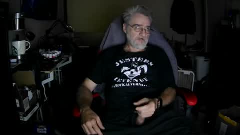 Snapshot of dan137111 chatting on 07/17/26, 10:44 dan137111 online show from 07/17/26, 10:44