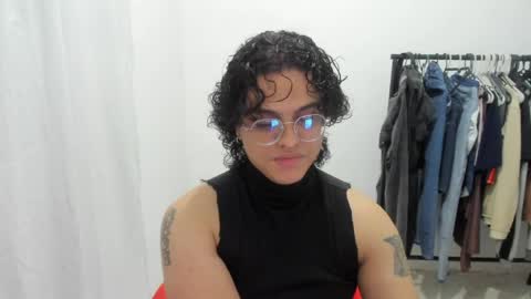 Snapshot of dan_blous chatting on 04/07/26, 11:59 Diane Blosson online show from 04/07/26, 11:59