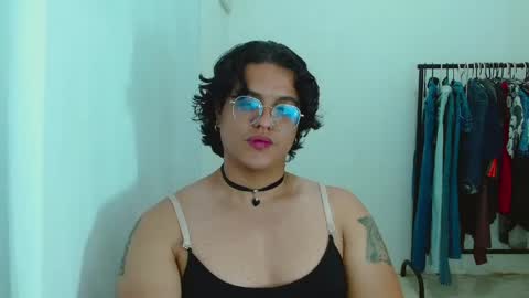 Snapshot of dan_blous chatting on 06/06/26, 01:00 Diane Blosson online show from 06/06/26, 01:00