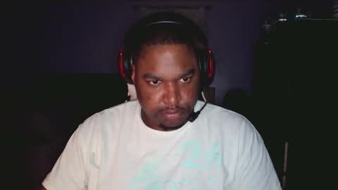 Snapshot of dan_live chatting on 09/20/25, 03:29 Dan online show from 09/20/25, 03:29