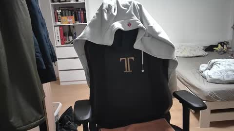 King Dan online show from 12/30/24, 07:11