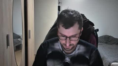 Snapshot of dan_the_man405 chatting on 05/03/26, 07:42 King Dan online show from 05/03/26, 07:42