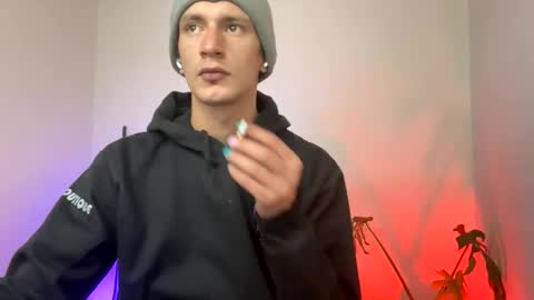 Snapshot of dan_yagami chatting on 01/09/26, 10:11 Dan and Noah online show from 01/09/26, 10:11
