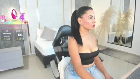 D A N A  online show from 07/15/26, 07:30