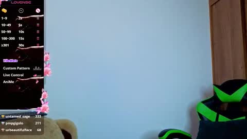 Snapshot of dana_ebony_ chatting on 10/05/25, 06:17 Danna online show from 10/05/25, 06:17