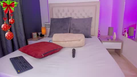 Snapshot of dana_haze chatting on 12/05/24, 10:55 Dana online show from 12/05/24, 10:55
