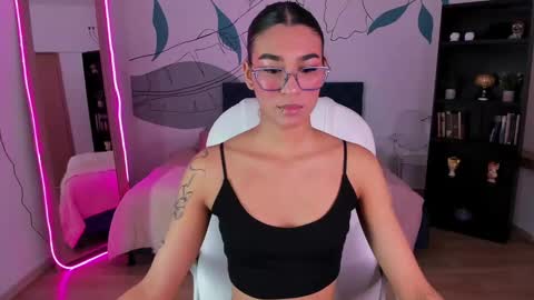 dana_paula online show from 11/08/25, 11:43