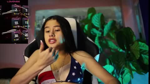 Snapshot of danaa_rouse chatting on 11/28/25, 09:50 danaa_rouse online show from 11/28/25, 09:50