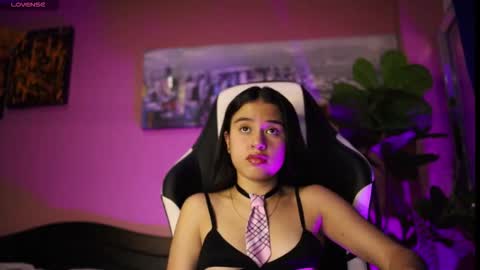 Snapshot of danaa_rouse chatting on 12/02/25, 09:21 danaa_rouse online show from 12/02/25, 09:21