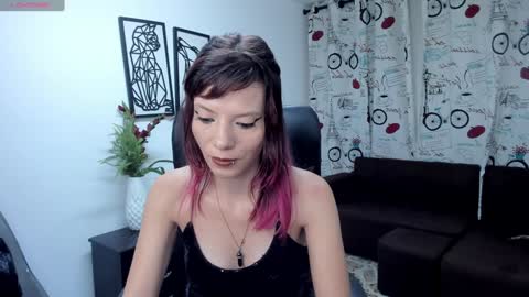 Danaa Rey online show from 12/29/24, 11:18