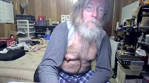 Snapshot of danagm chatting on 01/10/25, 02:13 Dana online show from 01/10/25, 02:13