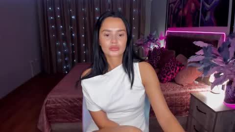 DanaMiers online show from 11/24/25, 03:50