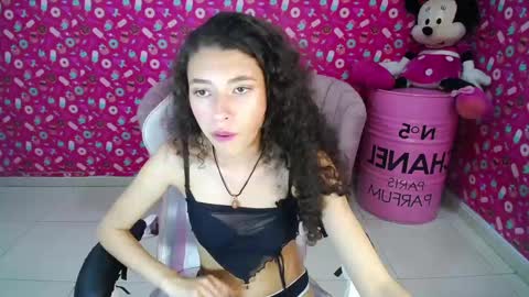 Danatella  online show from 02/19/25, 09:03