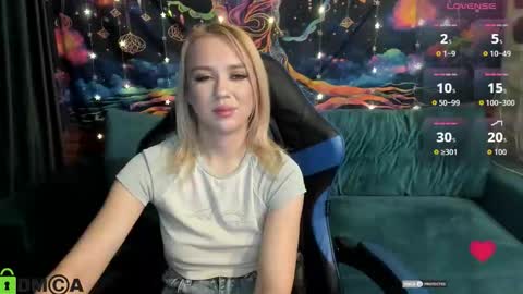dances_queen online show from 03/10/26, 07:57