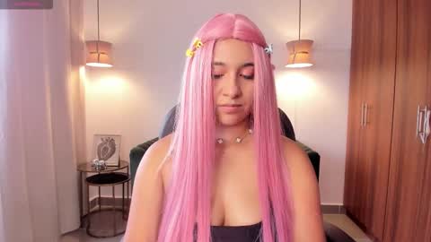 Snapshot of dandara_thompsson chatting on 09/26/25, 07:40 Dandara   online show from 09/26/25, 07:40