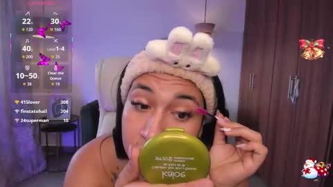 Snapshot of dandara_thompsson chatting on 10/19/25, 08:20 Dandara   online show from 10/19/25, 08:20