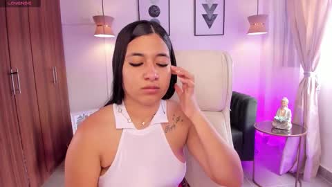 Snapshot of dandara_thompsson chatting on 11/01/25, 07:05 Dandara   online show from 11/01/25, 07:05