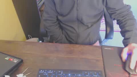 dandotamoon online show from 11/03/25, 09:10