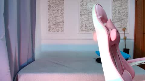 Snapshot of danellahouston chatting on 10/28/25, 11:51 Danella Houston online show from 10/28/25, 11:51