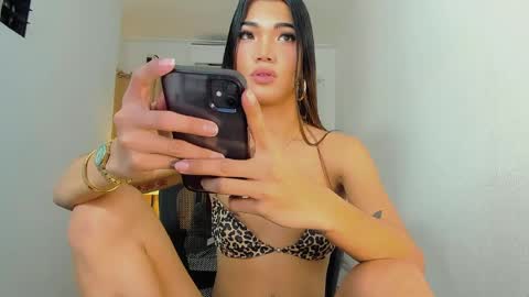 Snapshot of dangerousteph chatting on 06/04/26, 10:38 STEPHANIE online show from 06/04/26, 10:38