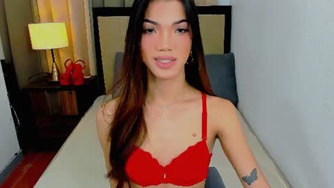STEPHANIE online show from 07/07/26, 09:30