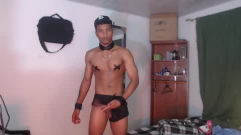 Snapshot of dani_brown19 chatting on 05/08/26, 04:07 dani_brown19 online show from 05/08/26, 04:07