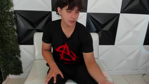 dani_cumboy online show from 11/20/25, 01:55