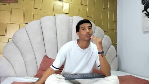 Daniel  online show from 10/21/25, 02:23