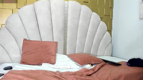 Daniel  online show from 10/25/25, 03:36